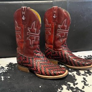 Red revolver Woman’s Tin Haul boots